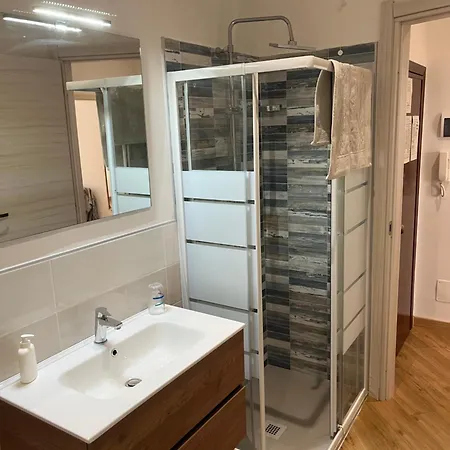 شقة Varazzehomeresort Sas فاراتسي