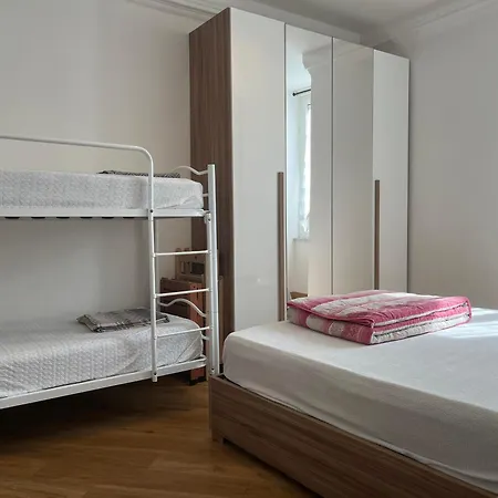 Varazzehomeresort Sas شقة فاراتسي